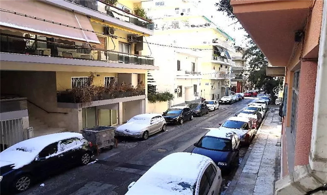 希腊 · 中雅典公寓 | 总价€25.2万 _ 70m² _ 包租 — 维罗公寓
