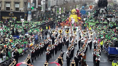 玩转美国绿帽子狂欢节St.Patrick's Day 爱尔兰的咖啡加美酒