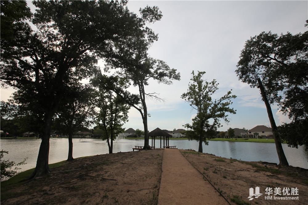 休斯顿全新湖景别墅—Preserve at Miramar Lake