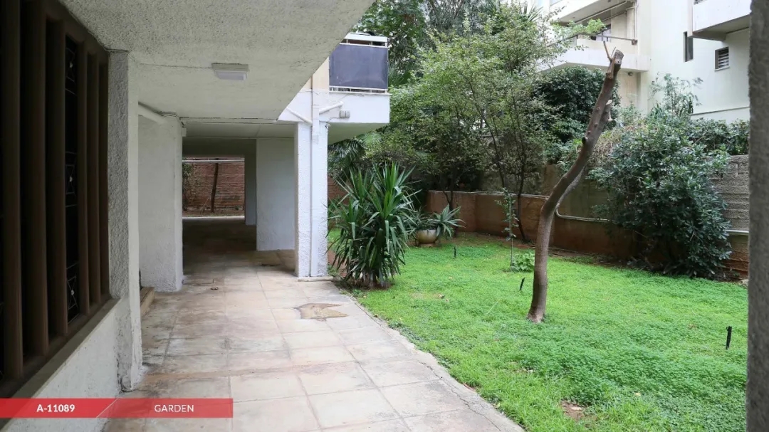 POSEIDON APARTMENT：投资位置绝佳房源，波塞冬大道一线海景房！25万欧送装修