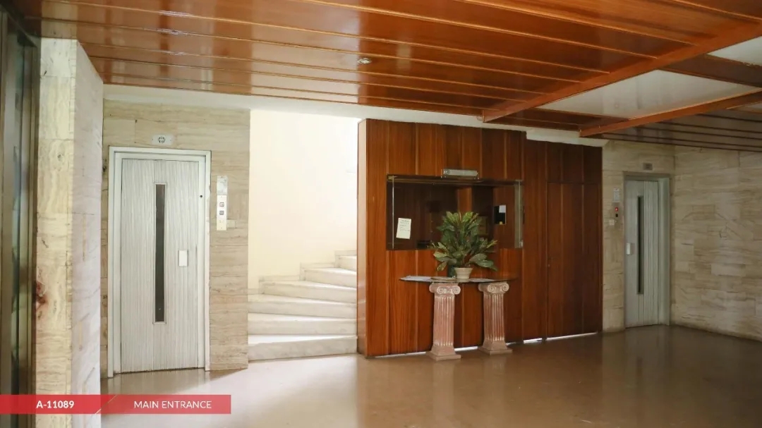 POSEIDON APARTMENT：投资位置绝佳房源，波塞冬大道一线海景房！25万欧送装修