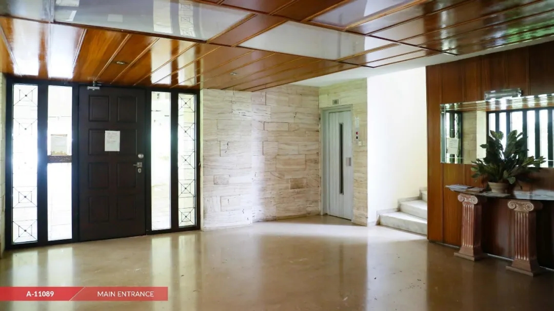 POSEIDON APARTMENT：投资位置绝佳房源，波塞冬大道一线海景房！25万欧送装修